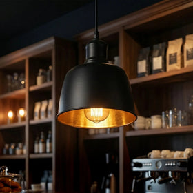 Lampe industrielle noire or suspension mono-flamme ~1955